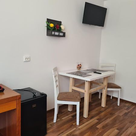 Luca'S Studio 3 ,Close To Therme Bucharest, Airport Otopeni Balotesti Dış mekan fotoğraf