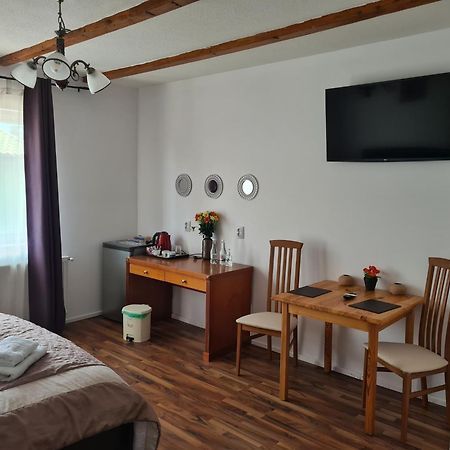 Luca'S Studio 3 ,Close To Therme Bucharest, Airport Otopeni Balotesti Oda fotoğraf