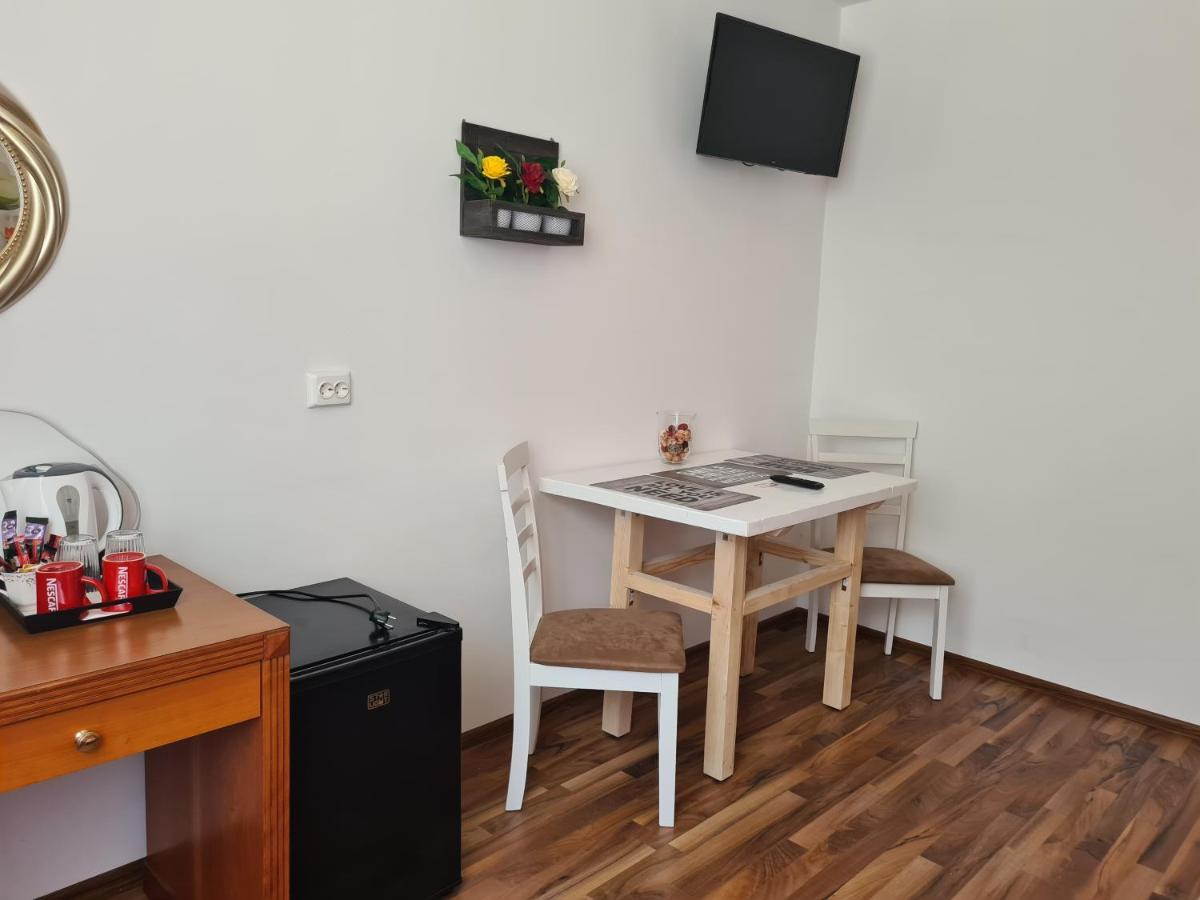 Luca'S Studio 3 ,Close To Therme Bucharest, Airport Otopeni Balotesti Dış mekan fotoğraf